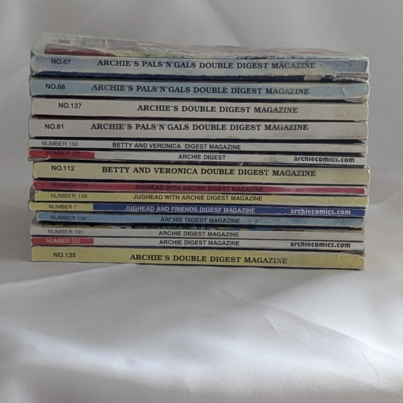 14 Vintage archie comics - Picture 2 of 5